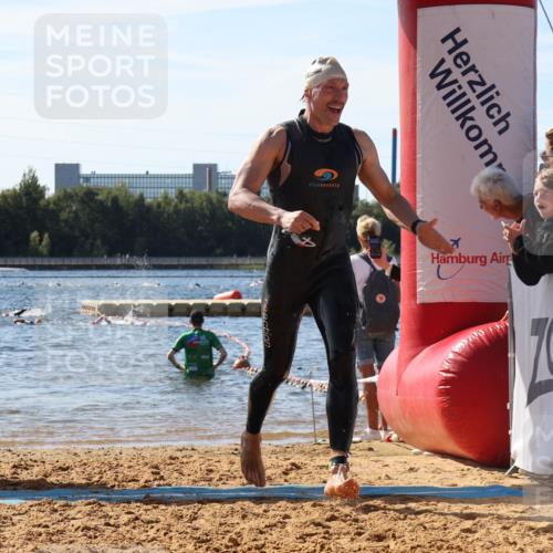 07.09.2025 - 19. Norderstedt Triathlon Luisa Fischer http://msf.ph/oto/8753696 07.09.2025 11:40:59 Schwimmen 151, 215, 741 meine-sportfotos.de