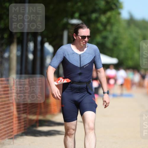07.09.2025 - 19. Norderstedt Triathlon Michael Strokosch http://msf.ph/oto/8753716 07.09.2025 12:47:54 Laufen 210, 216, 1251 meine-sportfotos.de