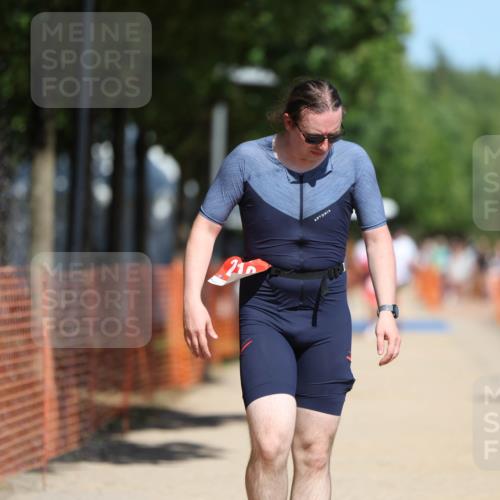 07.09.2025 - 19. Norderstedt Triathlon Michael Strokosch http://msf.ph/oto/8753737 07.09.2025 12:47:54 Laufen 210, 216, 1251 meine-sportfotos.de