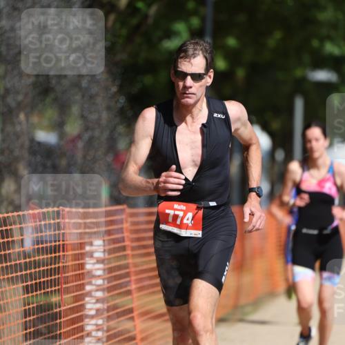 07.09.2025 - 19. Norderstedt Triathlon Michael Strokosch http://msf.ph/oto/8753757 07.09.2025 12:01:36 Laufen 148, 774, 1178, 1301, 1332, 1334 meine-sportfotos.de