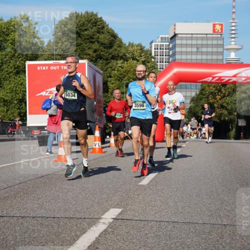 07.09.2025 - BARMER Alsterlauf Yannick Fuchs http://msf.ph/oto/8753792 07.09.2025 09:37:05 Laufen 5034, 8154, 3596, 345 meine-sportfotos.de