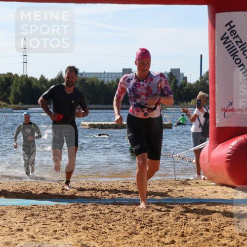07.09.2025 - 19. Norderstedt Triathlon Luisa Fischer http://msf.ph/oto/8753825 07.09.2025 11:41:41 Schwimmen 245, 302, 792, 1249, 1386 meine-sportfotos.de