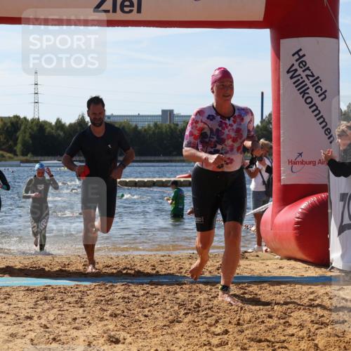 07.09.2025 - 19. Norderstedt Triathlon Luisa Fischer http://msf.ph/oto/8753832 07.09.2025 11:41:41 Schwimmen 245, 302, 792, 1249, 1386 meine-sportfotos.de