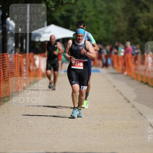 07.09.2025 - 19. Norderstedt Triathlon Michael Strokosch http://msf.ph/oto/8754036 07.09.2025 12:02:12 Laufen 1190, 1218 meine-sportfotos.de