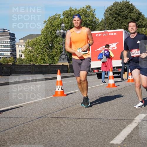 07.09.2025 - BARMER Alsterlauf Yannick Fuchs http://msf.ph/oto/8754043 07.09.2025 09:37:12 Laufen 5983 meine-sportfotos.de