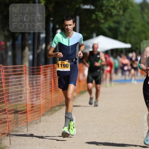 07.09.2025 - 19. Norderstedt Triathlon Michael Strokosch http://msf.ph/oto/8754091 07.09.2025 12:02:14 Laufen 1190, 1217, 1218 meine-sportfotos.de