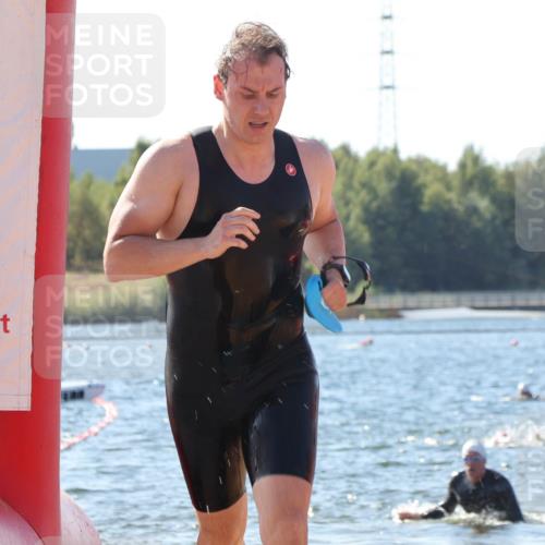 07.09.2025 - 19. Norderstedt Triathlon Luisa Fischer http://msf.ph/oto/8754098 07.09.2025 11:42:09 Schwimmen 730, 835, 1359 meine-sportfotos.de