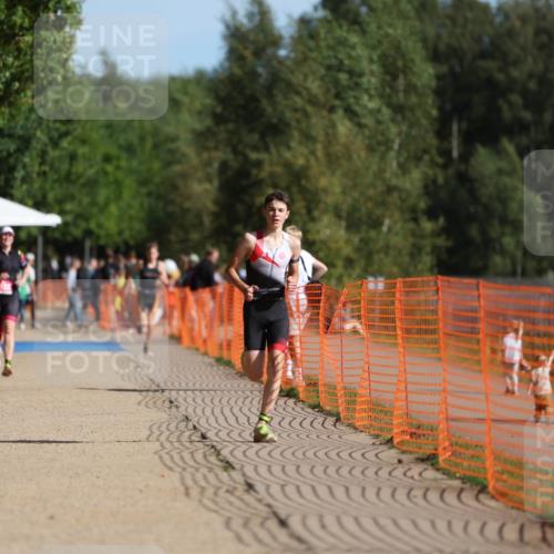 07.09.2025 - 19. Norderstedt Triathlon Michael Strokosch http://msf.ph/oto/8754131 07.09.2025 10:40:12 Laufen 664, 1127 meine-sportfotos.de