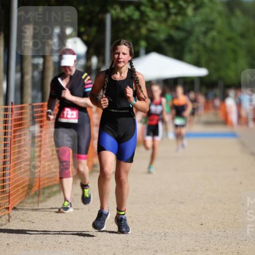 07.09.2025 - 19. Norderstedt Triathlon Michael Strokosch http://msf.ph/oto/8754173 07.09.2025 10:59:16 Laufen 64, 83, 1123 meine-sportfotos.de