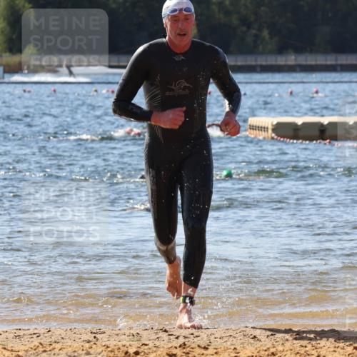 07.09.2025 - 19. Norderstedt Triathlon Luisa Fischer http://msf.ph/oto/8754201 07.09.2025 11:42:18 Schwimmen 835, 838, 1359 meine-sportfotos.de