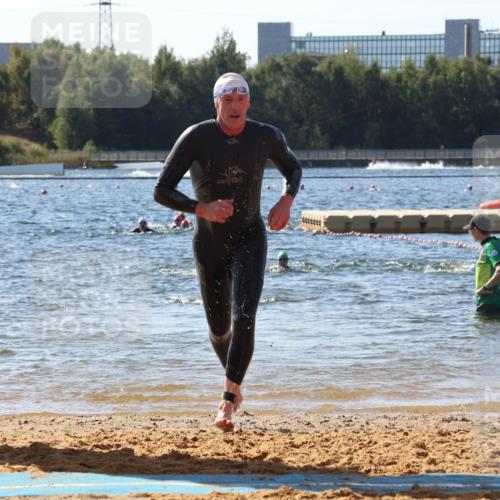07.09.2025 - 19. Norderstedt Triathlon Luisa Fischer http://msf.ph/oto/8754225 07.09.2025 11:42:18 Schwimmen 835, 838, 1359 meine-sportfotos.de