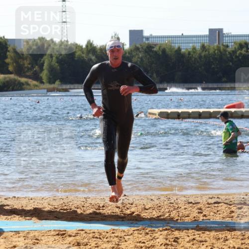 07.09.2025 - 19. Norderstedt Triathlon Luisa Fischer http://msf.ph/oto/8754236 07.09.2025 11:42:19 Schwimmen 835, 838, 1359 meine-sportfotos.de