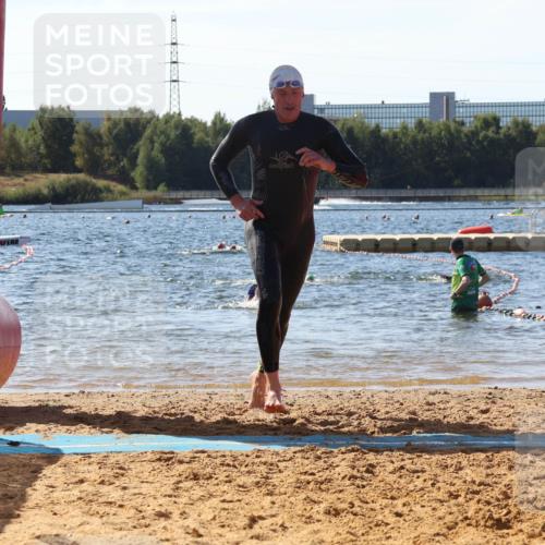 07.09.2025 - 19. Norderstedt Triathlon Luisa Fischer http://msf.ph/oto/8754252 07.09.2025 11:42:19 Schwimmen 835, 838, 1359 meine-sportfotos.de