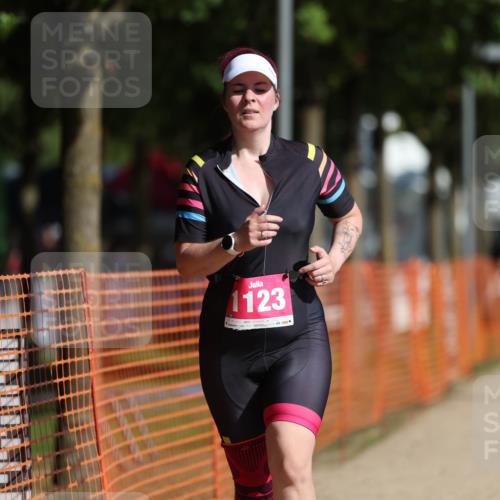 07.09.2025 - 19. Norderstedt Triathlon Michael Strokosch http://msf.ph/oto/8754296 07.09.2025 10:59:20 Laufen 64, 73, 83, 1123 meine-sportfotos.de