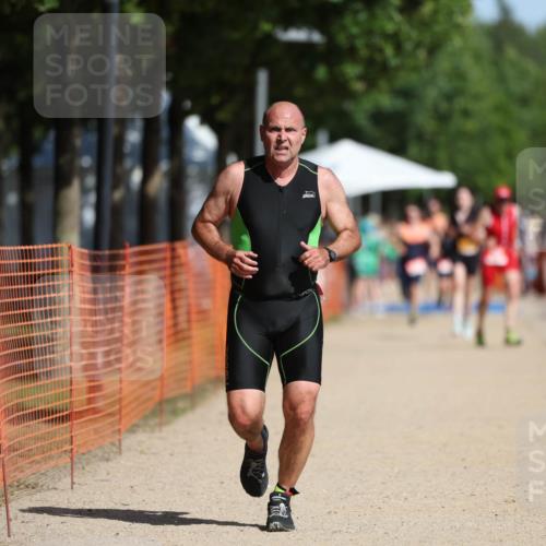 07.09.2025 - 19. Norderstedt Triathlon Michael Strokosch http://msf.ph/oto/8754305 07.09.2025 12:02:19 Laufen 1190, 1217, 1218 meine-sportfotos.de