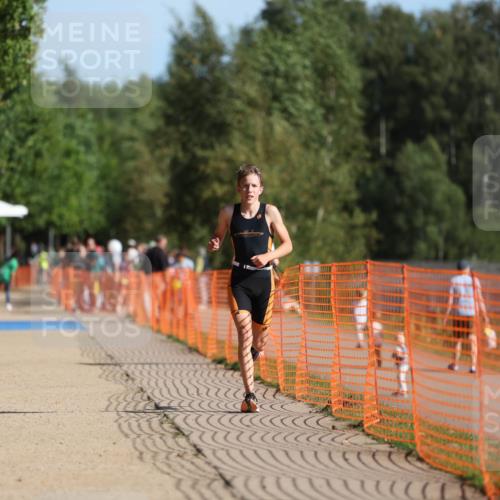 07.09.2025 - 19. Norderstedt Triathlon Michael Strokosch http://msf.ph/oto/8754331 07.09.2025 10:40:19 Laufen 645, 664, 1123 meine-sportfotos.de