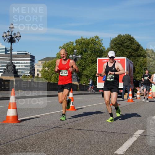 07.09.2025 - BARMER Alsterlauf Yannick Fuchs http://msf.ph/oto/8754387 07.09.2025 09:37:22 Laufen 5913, 323, 2561, 2212 meine-sportfotos.de