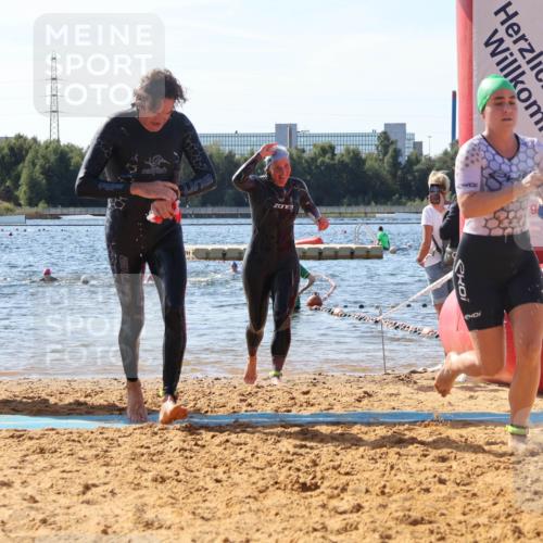 07.09.2025 - 19. Norderstedt Triathlon Luisa Fischer http://msf.ph/oto/8754427 07.09.2025 11:42:47 Schwimmen 738, 1294, 1379 meine-sportfotos.de
