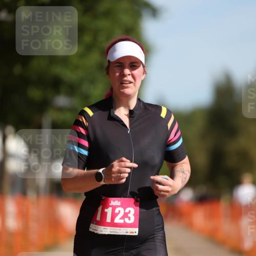 07.09.2025 - 19. Norderstedt Triathlon Michael Strokosch http://msf.ph/oto/8754480 07.09.2025 10:40:26 Laufen 645, 1123 meine-sportfotos.de