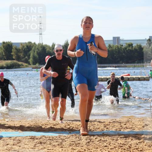 07.09.2025 - 19. Norderstedt Triathlon Luisa Fischer http://msf.ph/oto/8754550 07.09.2025 11:43:14 Schwimmen 164, 202, 818, 1220, 1252, 1350, 1351 meine-sportfotos.de