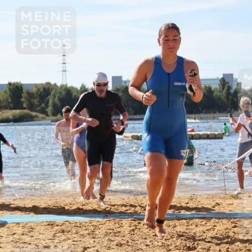 07.09.2025 - 19. Norderstedt Triathlon Luisa Fischer http://msf.ph/oto/8754562 07.09.2025 11:43:15 Schwimmen 164, 165, 202, 818, 1220, 1252, 1350, 1351 meine-sportfotos.de