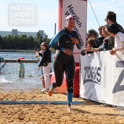 07.09.2025 - 19. Norderstedt Triathlon Luisa Fischer http://msf.ph/oto/8754659 07.09.2025 11:43:34 Schwimmen 261, 699 meine-sportfotos.de