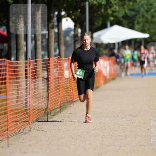 07.09.2025 - 19. Norderstedt Triathlon Michael Strokosch http://msf.ph/oto/8754671 07.09.2025 10:59:33 Laufen 132, 644 meine-sportfotos.de