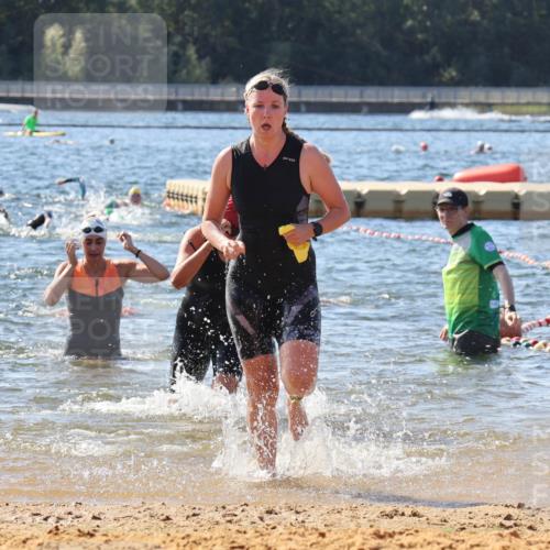 07.09.2025 - 19. Norderstedt Triathlon Luisa Fischer http://msf.ph/oto/8754759 07.09.2025 11:43:42 Schwimmen 261, 699, 1224, 1387 meine-sportfotos.de