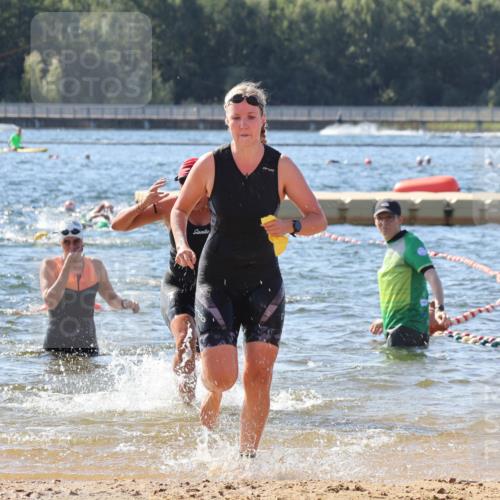 07.09.2025 - 19. Norderstedt Triathlon Luisa Fischer http://msf.ph/oto/8754763 07.09.2025 11:43:43 Schwimmen 261, 699, 1224, 1387 meine-sportfotos.de