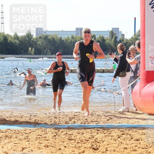 07.09.2025 - 19. Norderstedt Triathlon Luisa Fischer http://msf.ph/oto/8754809 07.09.2025 11:43:45 Schwimmen 261, 699, 1213, 1224, 1387 meine-sportfotos.de