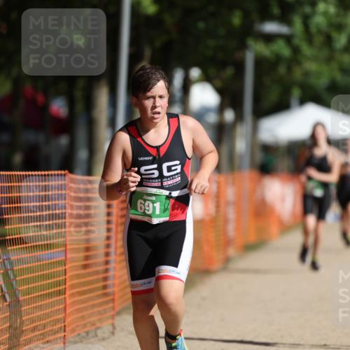 07.09.2025 - 19. Norderstedt Triathlon Michael Strokosch http://msf.ph/oto/8754839 07.09.2025 10:59:48 Laufen 61, 681, 691 meine-sportfotos.de