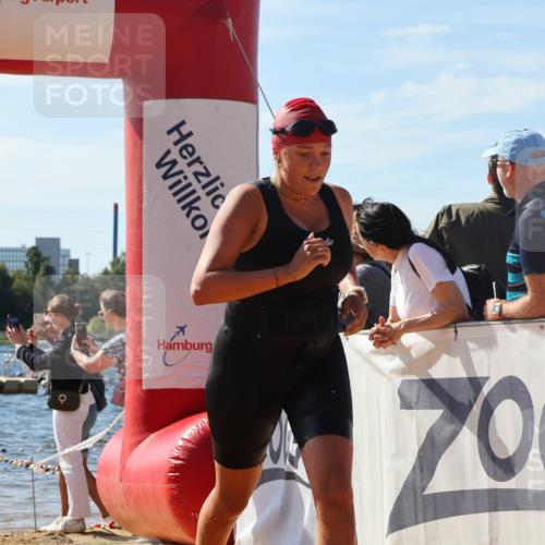 07.09.2025 - 19. Norderstedt Triathlon Luisa Fischer http://msf.ph/oto/8754880 07.09.2025 11:43:49 Schwimmen 261, 1213, 1224, 1387 meine-sportfotos.de