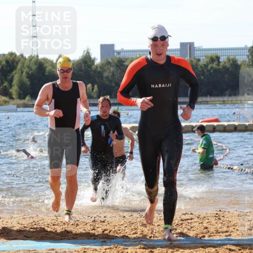 07.09.2025 - 19. Norderstedt Triathlon Luisa Fischer http://msf.ph/oto/8754919 07.09.2025 11:43:59 Schwimmen 1213, 1231, 1241, 1300, 1370, 1387 meine-sportfotos.de