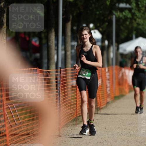 07.09.2025 - 19. Norderstedt Triathlon Michael Strokosch http://msf.ph/oto/8754959 07.09.2025 10:59:52 Laufen 61, 681, 683, 691 meine-sportfotos.de