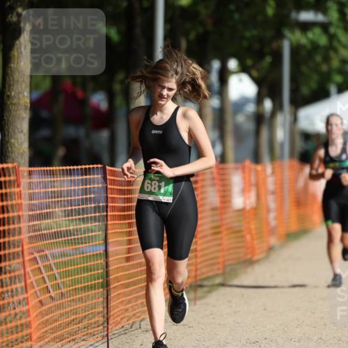 07.09.2025 - 19. Norderstedt Triathlon Michael Strokosch http://msf.ph/oto/8755011 07.09.2025 10:59:53 Laufen 61, 681, 683, 691 meine-sportfotos.de