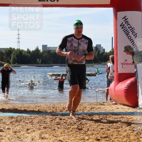 07.09.2025 - 19. Norderstedt Triathlon Luisa Fischer http://msf.ph/oto/8755131 07.09.2025 11:44:27 Schwimmen 216, 695, 1280, 1361, 1378 meine-sportfotos.de