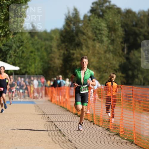 07.09.2025 - 19. Norderstedt Triathlon Michael Strokosch http://msf.ph/oto/8755150 07.09.2025 10:41:31 Laufen 655, 663 meine-sportfotos.de