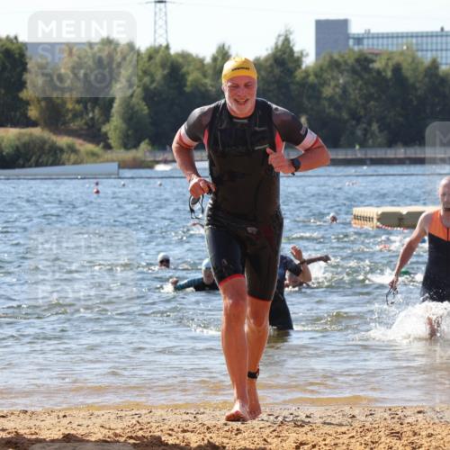07.09.2025 - 19. Norderstedt Triathlon Luisa Fischer http://msf.ph/oto/8755173 07.09.2025 11:44:30 Schwimmen 216, 695, 756, 1280, 1361, 1378 meine-sportfotos.de