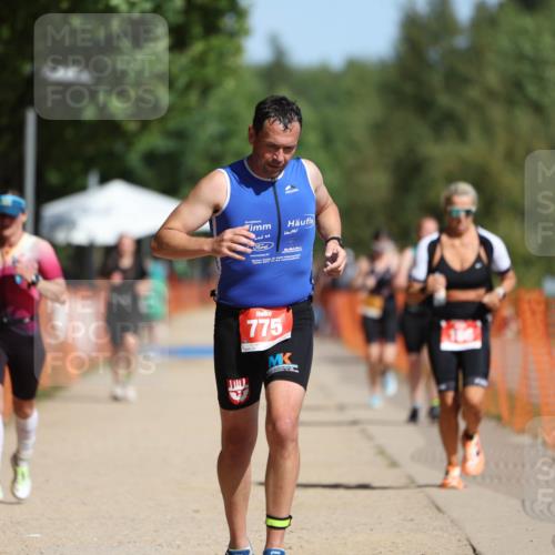 07.09.2025 - 19. Norderstedt Triathlon Michael Strokosch http://msf.ph/oto/8755267 07.09.2025 12:02:56 Laufen 186, 199, 775, 784 meine-sportfotos.de