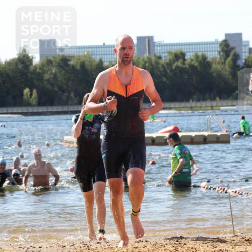 07.09.2025 - 19. Norderstedt Triathlon Luisa Fischer http://msf.ph/oto/8755271 07.09.2025 11:44:35 Schwimmen 216, 695, 756, 1343, 1361, 1378 meine-sportfotos.de