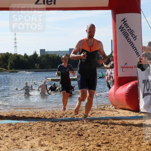 07.09.2025 - 19. Norderstedt Triathlon Luisa Fischer http://msf.ph/oto/8755305 07.09.2025 11:44:37 Schwimmen 695, 756, 1343, 1364, 1378 meine-sportfotos.de