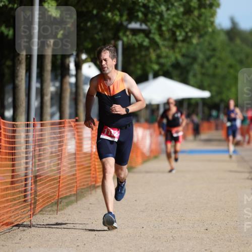 07.09.2025 - 19. Norderstedt Triathlon Michael Strokosch http://msf.ph/oto/8755411 07.09.2025 10:41:38 Laufen 663, 1132 meine-sportfotos.de
