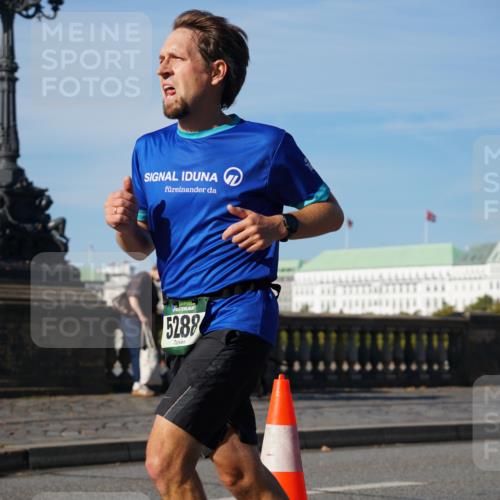 07.09.2025 - BARMER Alsterlauf Yannick Fuchs http://msf.ph/oto/8755440 07.09.2025 09:37:53 Laufen 5288 meine-sportfotos.de