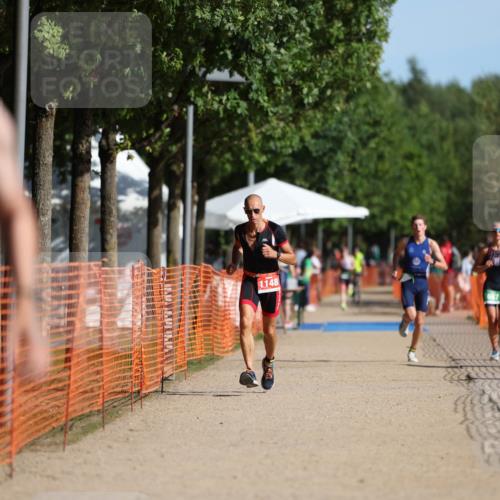07.09.2025 - 19. Norderstedt Triathlon Michael Strokosch http://msf.ph/oto/8755472 07.09.2025 10:41:40 Laufen 663, 1132, 1148 meine-sportfotos.de