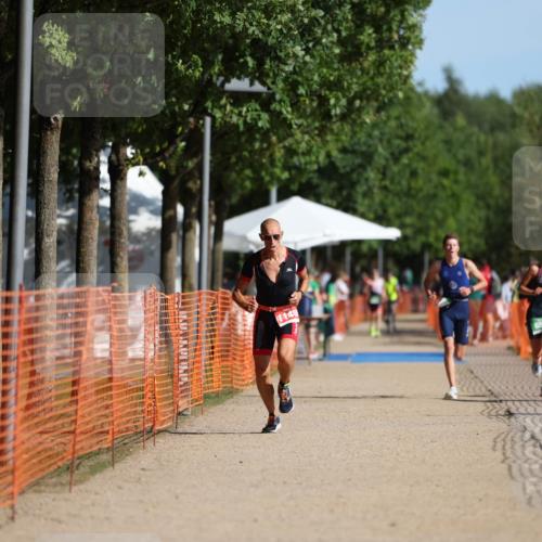 07.09.2025 - 19. Norderstedt Triathlon Michael Strokosch http://msf.ph/oto/8755479 07.09.2025 10:41:40 Laufen 663, 1132, 1148 meine-sportfotos.de