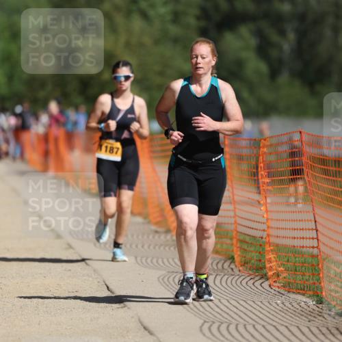 07.09.2025 - 19. Norderstedt Triathlon Michael Strokosch http://msf.ph/oto/8755510 07.09.2025 12:03:03 Laufen 186, 199, 1187, 1313, 1394 meine-sportfotos.de