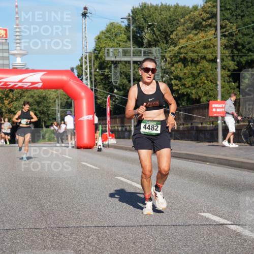07.09.2025 - BARMER Alsterlauf Yannick Fuchs http://msf.ph/oto/8755550 07.09.2025 09:37:57 Laufen 3602, 495, 4030, 4482 meine-sportfotos.de