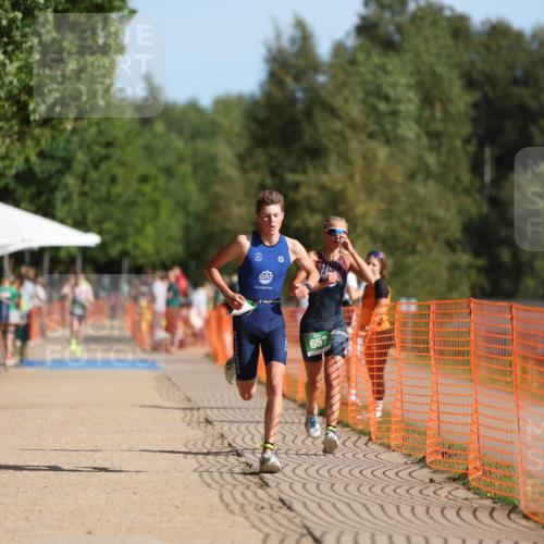 07.09.2025 - 19. Norderstedt Triathlon Michael Strokosch http://msf.ph/oto/8755647 07.09.2025 10:41:44 Laufen 657, 673, 1132, 1148 meine-sportfotos.de