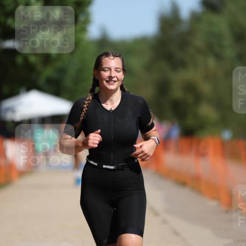 07.09.2025 - 19. Norderstedt Triathlon Michael Strokosch http://msf.ph/oto/8755656 07.09.2025 12:03:07 Laufen 1187, 1313, 1394 meine-sportfotos.de