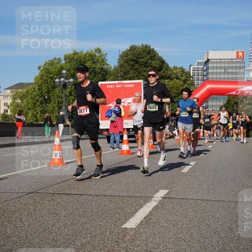 07.09.2025 - BARMER Alsterlauf Yannick Fuchs http://msf.ph/oto/8755657 07.09.2025 09:37:59 Laufen 3877, 825, 3602, 5495, 5496, 3030 meine-sportfotos.de